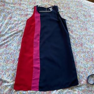 Paraphrase cute & comfortable shift dress!